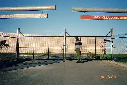 Manual Gate